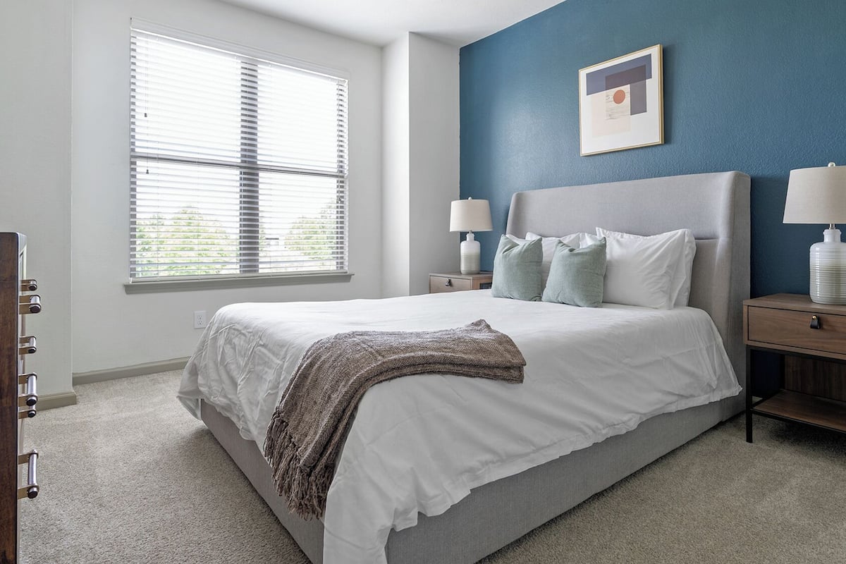 1 غرفة نوم وبديكورات فريدة لكل غرفة وطراز فريد لكل وحدة