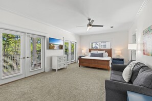 Fer et planche à repasser, Wi-Fi gratuit, draps fournis