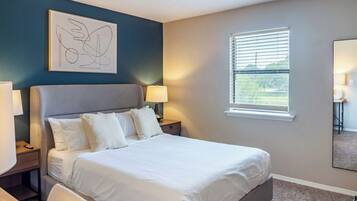 Apartment (1 Bedroom) | 1 bedroom, individually decorated, individually furnished