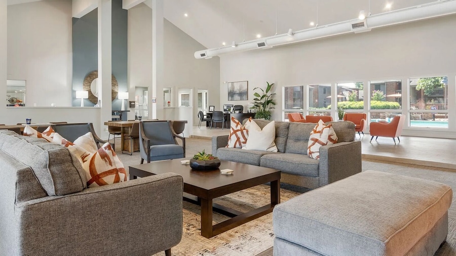 Landing Tulsa near Woodland