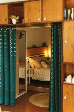 2 slaapkamers, reisbedje, wifi, beddengoed