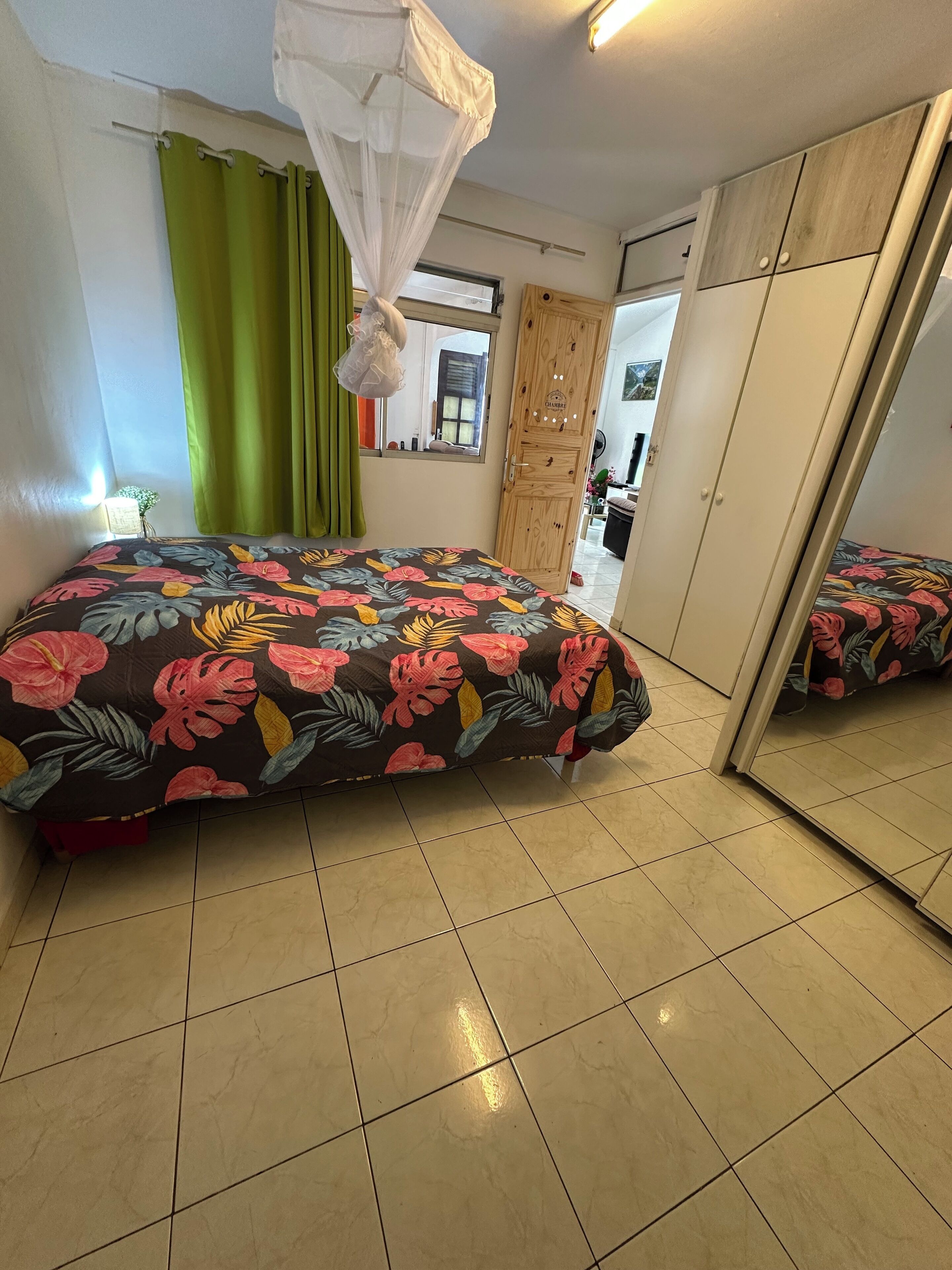 熨斗/熨衣板、WiFi、床单