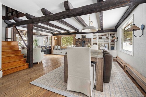 Renovated 3-BR Cabin Near Okemo