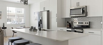 Landing Chic 1bd, Pool, Clubhouse