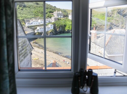 A beautiful renovated cottage in the heart of Port Isaac