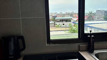 Comfort-Apartment | Eigene Küche | Kühlschrank, Mikrowelle, Ofen, Herdplatte