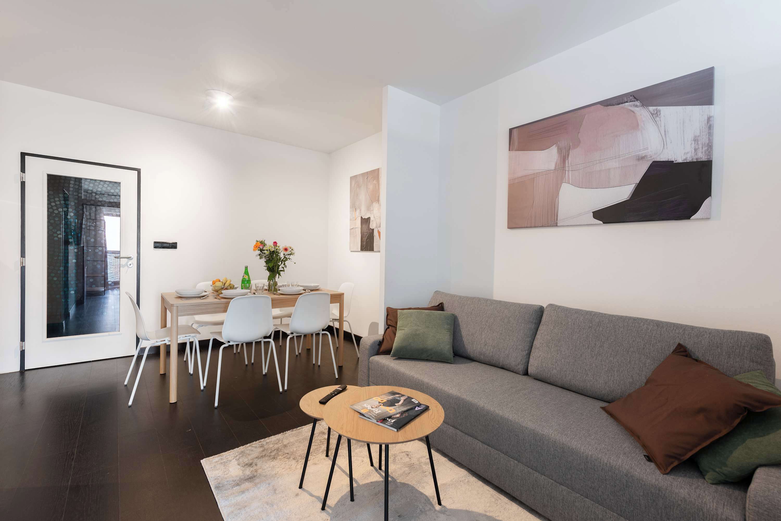 Téléviseur, bureau