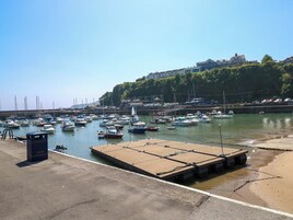 Marina/club náutico