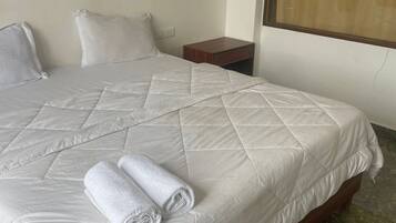 Deluxe Double or Twin Room, Beach View
