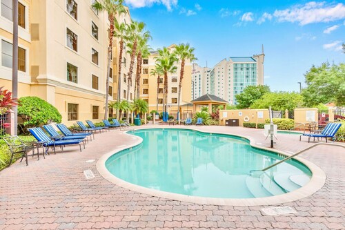 Peaceful 1 King BR Apartment w Hot Tub & Pool