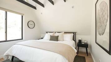 Suite | 5 bilik tidur, Internet