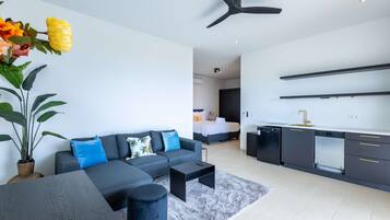 6 bedrooms, Internet