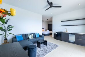 6 bedrooms, Internet