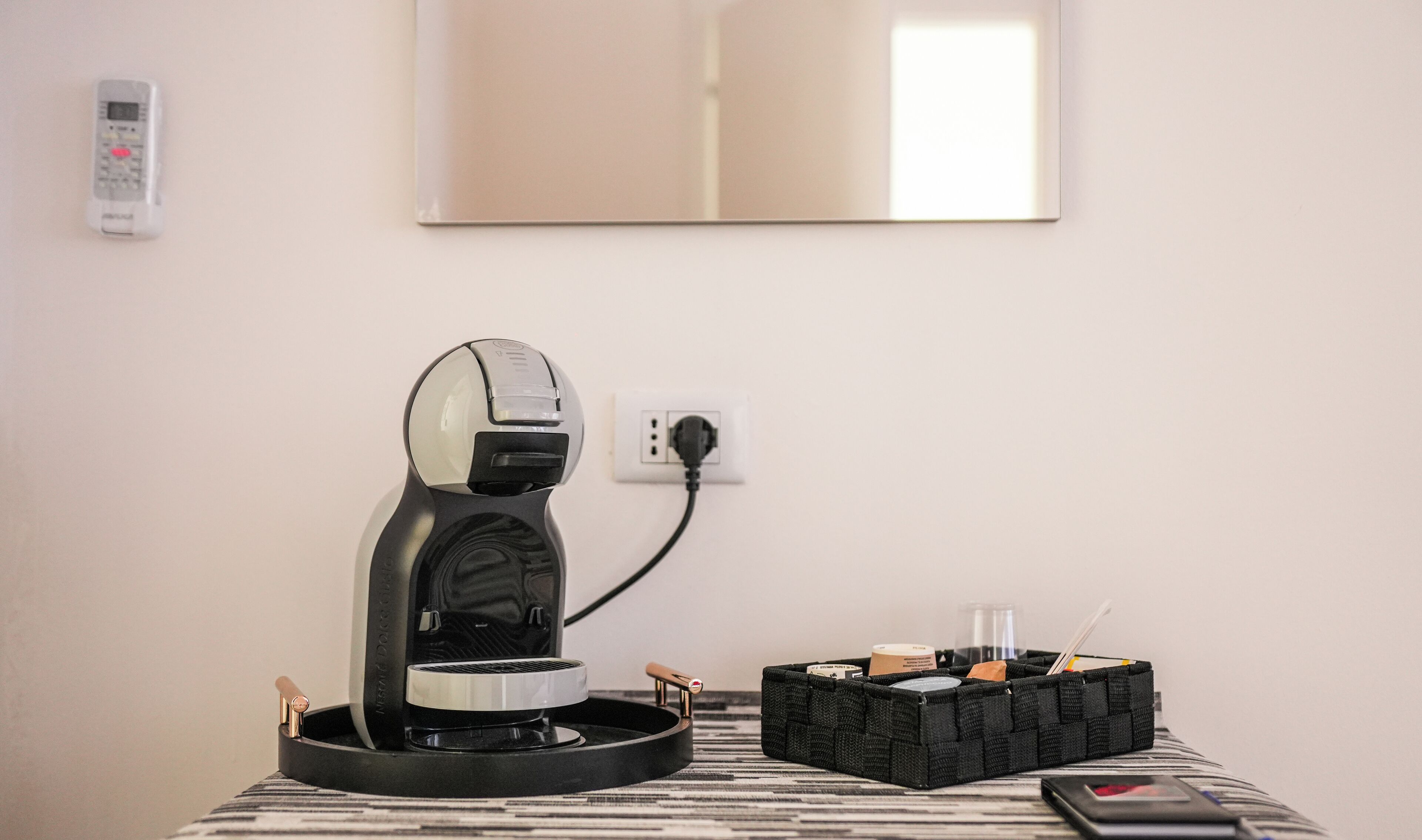 Kaffee und/oder Kaffeemaschine