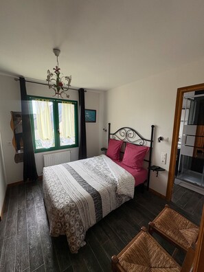 1 Schlafzimmer, WLAN, Bettwäsche