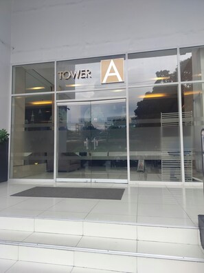 Exterior detail - Nix Staycation Mplace Tower-a 16th Floor (Quezon City)