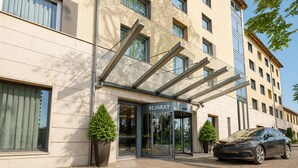 Front of property - CZECH INN Hotel Ferenc (Budapest)
