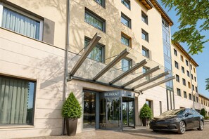 Front of property - CZECH INN Hotel Ferenc (Budapest)