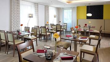 Morgenmadsbuffet hver dag (10 EUR pr. person)