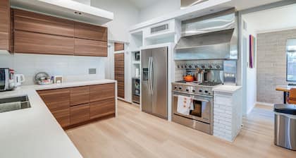 1 Mi to Dtwn & Mill Avenue! Home w/ Outdoor Oasis