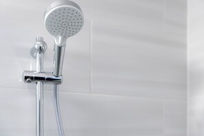Shower, free toiletries, hair dryer, towels - Pension U Komárků (Špindlerův Mlýn)