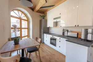 Apartamento Deluxe, vistas al jardín | Cocina privada