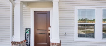 Private Yard: Family Hideaway 9 Mi to Fort Jackson