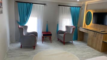 Appartamento familiare | Una scrivania, ferro/asse da stiro, Wi-Fi gratuito