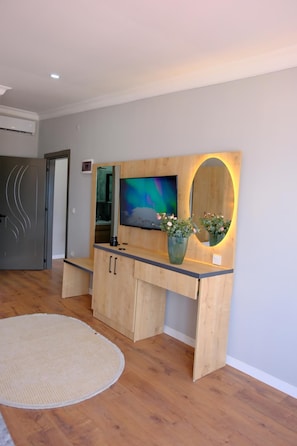 Superior Suite, Sea View | Desk, iron/ironing board, free WiFi - FETHİYE OLD TOWN SUİTES (Fethiye)