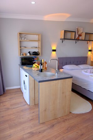 Superior Suite, Sea View | Desk, iron/ironing board, free WiFi - FETHİYE OLD TOWN SUİTES (Fethiye)