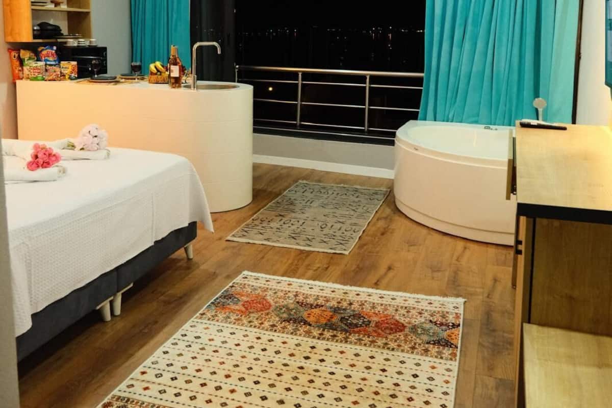 小型顶层房, 海景 | 办公桌、熨斗/熨衣板、免费 WiFi