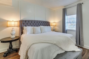 Apartment (1 Bedroom) | Interior