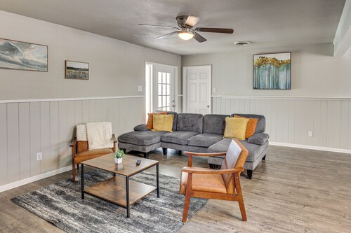 3 Mi to Texas Tech: Cozy Home w/ Private Yard!