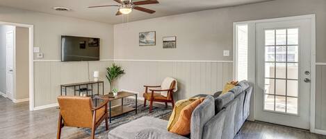 House (3 Bedrooms) | Front of property