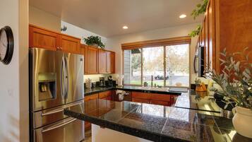 Apartment (3 Bedrooms) | Bahagian dalam