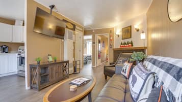 House (2 Bedrooms) | Front of property