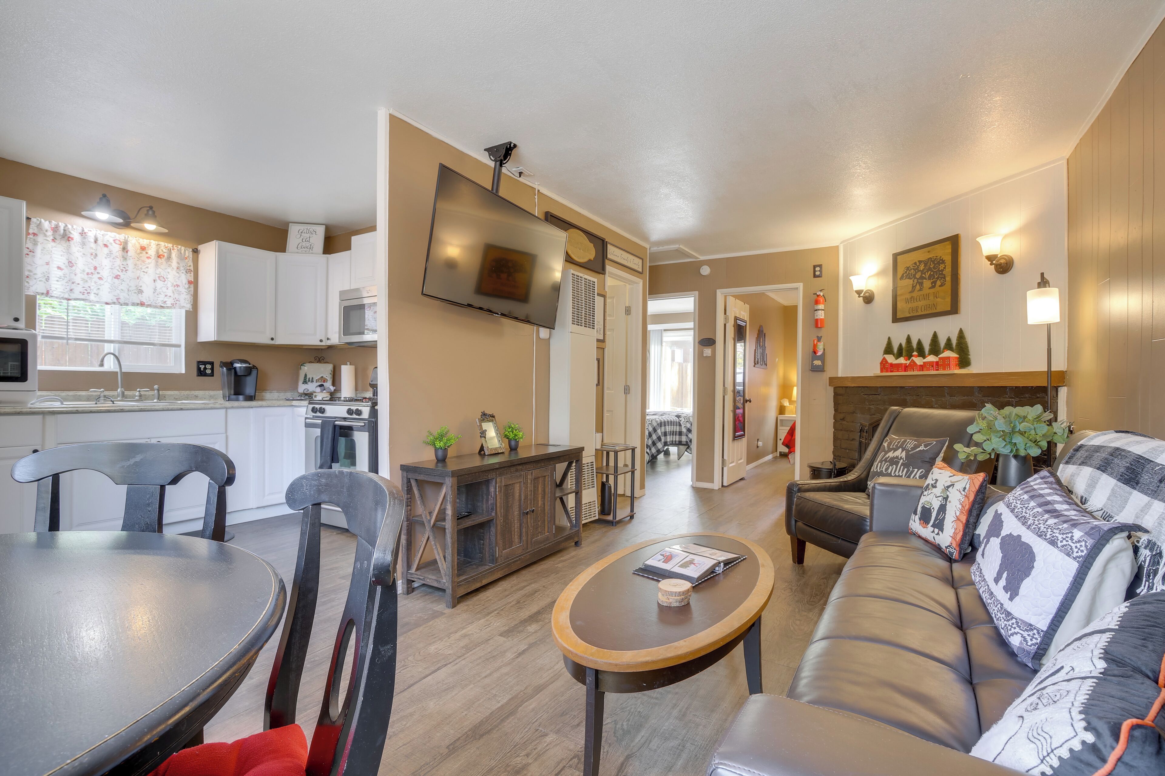 House (2 Bedrooms) | Interior