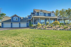 Interior - Private Pool & Mtn Views: Stunning Ashland Home (Ashland)
