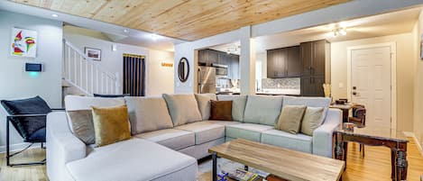 Apartment (3 Bedrooms) | Front of property