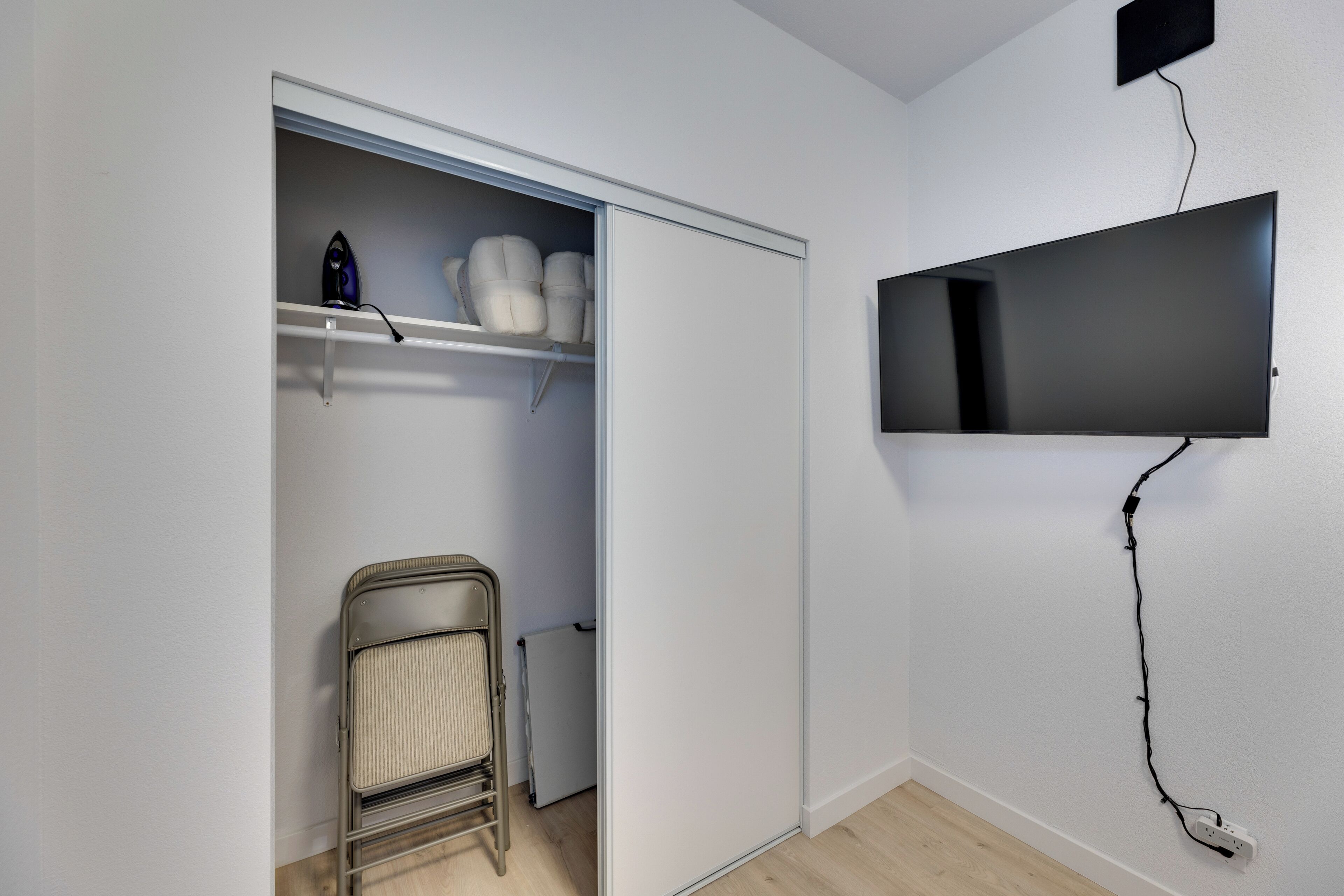 Apartment (0 Bedroom) | Interior