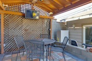 Apartment (0 Bedroom) | Interior