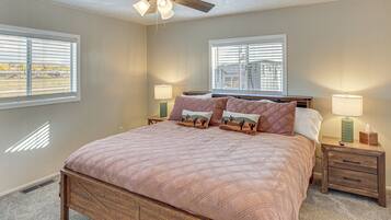 House (3 Bedrooms) | Interior