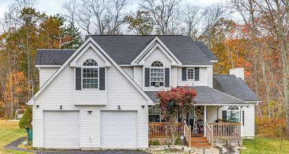 7 Mi to Slopes: Family Getaway in Stroudsburg