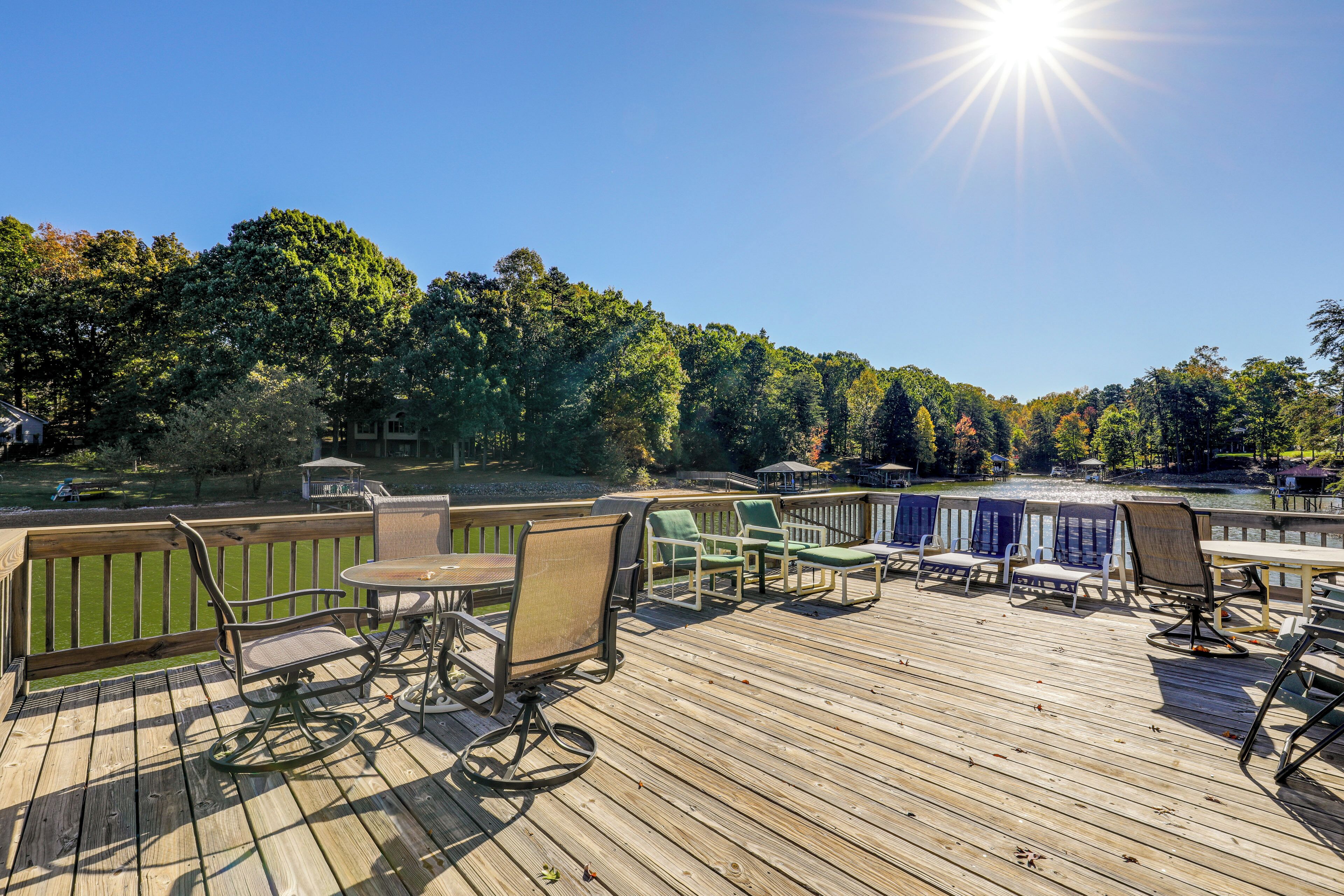 บ้านพัก (5 Bedrooms) | ด้านหน้าที่พัก