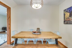 House (2 Bedrooms) | Interior - 1 Mi to Dtwn Burlington: Modern Home w/ Yard! (Burlington)