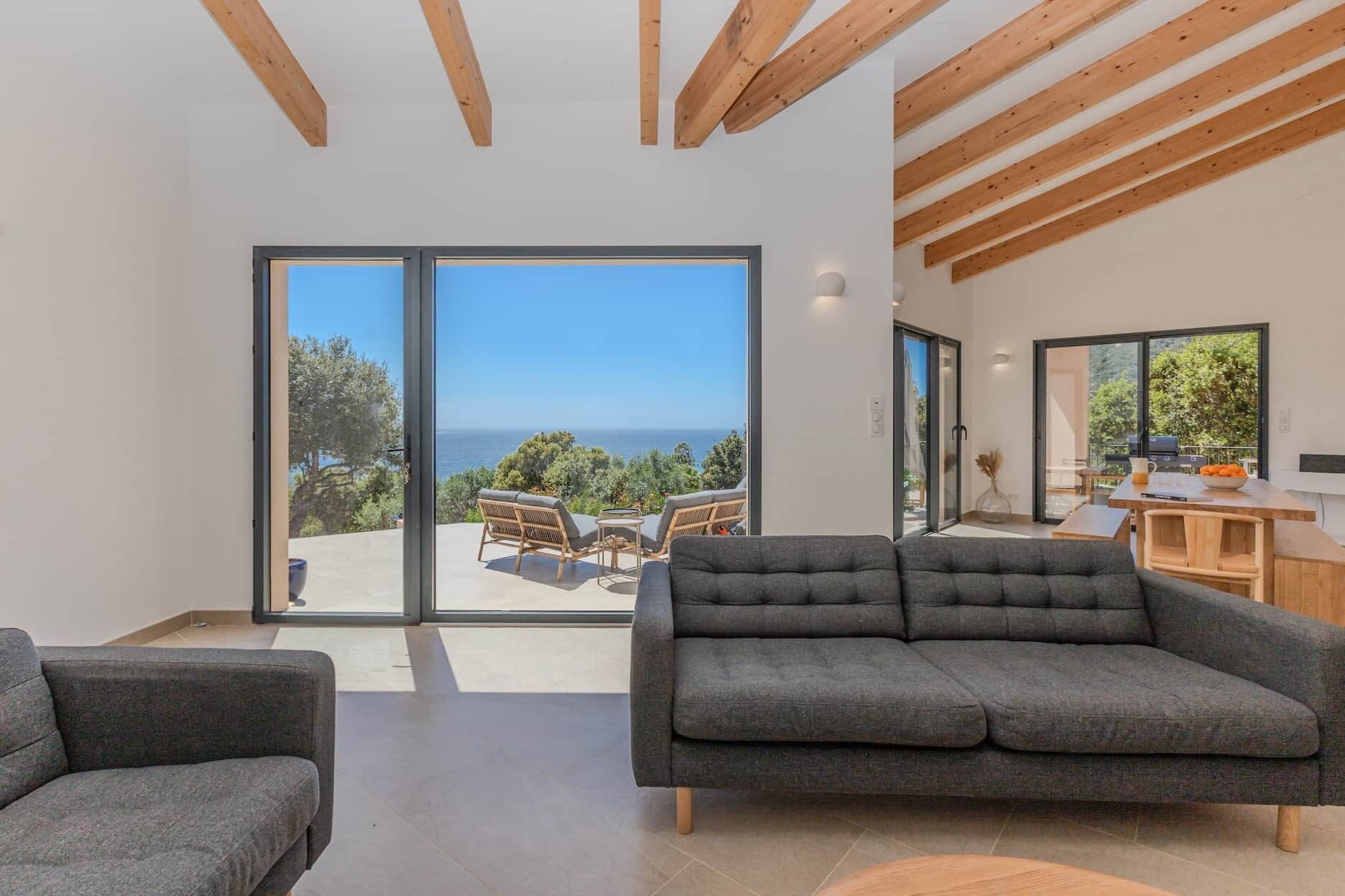 تلفزيون ذكي، تنس طاولة، ستيريو