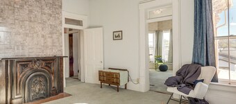 2 Blocks to Ohio River! Historic Victorian Gem