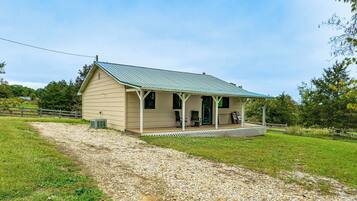 House (3 Bedrooms) | Front of property
