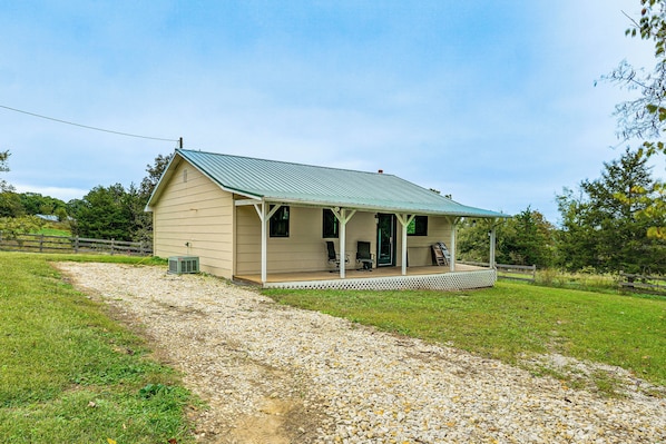 House (3 Bedrooms) | Front of property