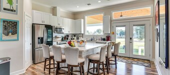 Farm Animals On-site: Needville Ranch Getaway!